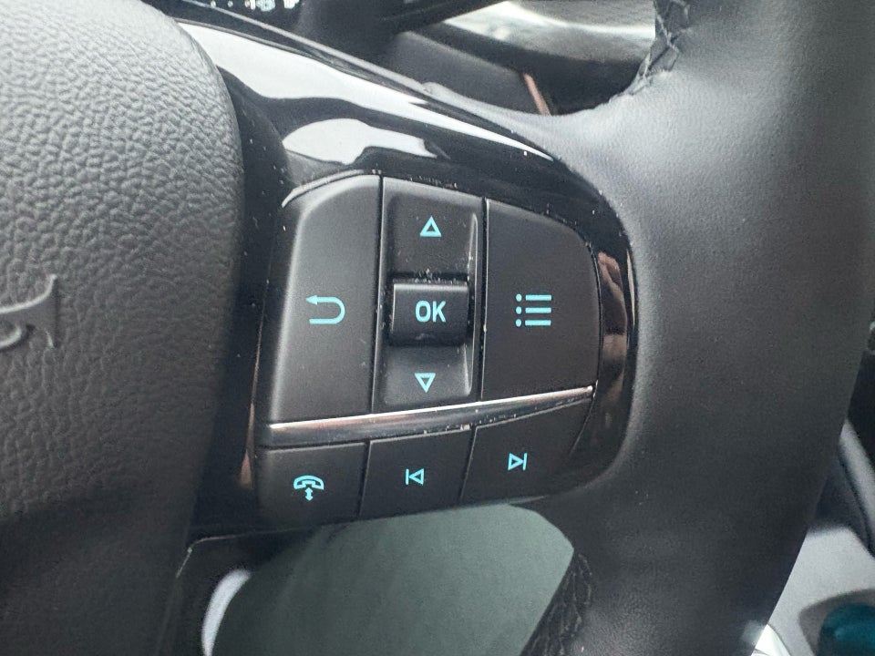 Ford Kuga 2,5 PHEV Titanium CVT 5d