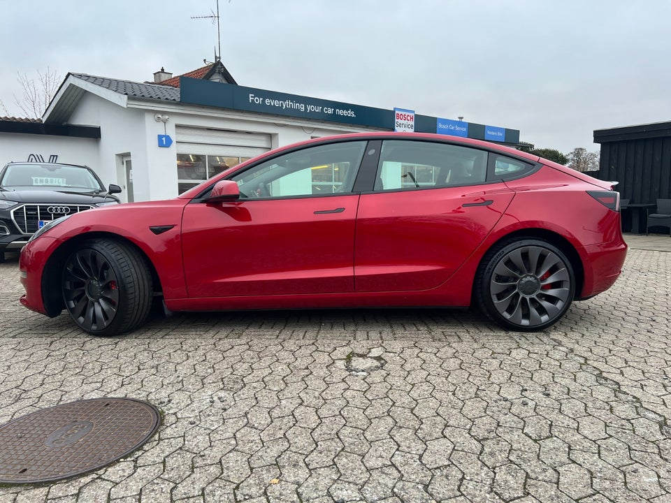 Tesla Model 3 Performance AWD 4d