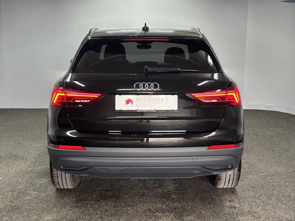 Audi Q3 45 TFSi e Attitude plus S-tr. 5d