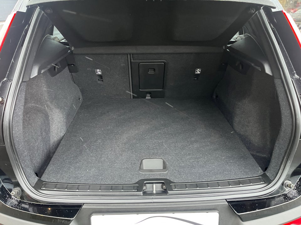 Volvo XC40 P6 ReCharge Core 5d