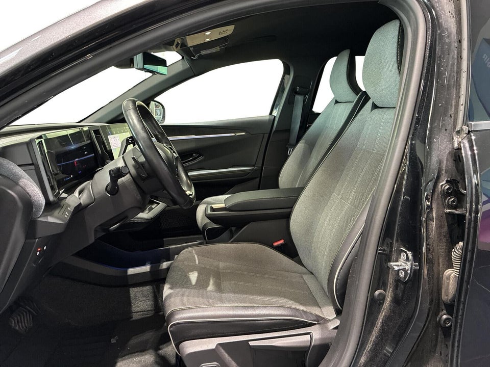 Renault Megane E-Tech 60 Techno 5d