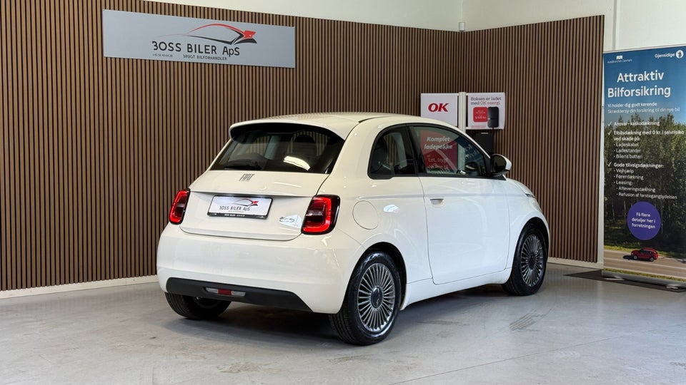 Fiat 500e 42 Icon 3d