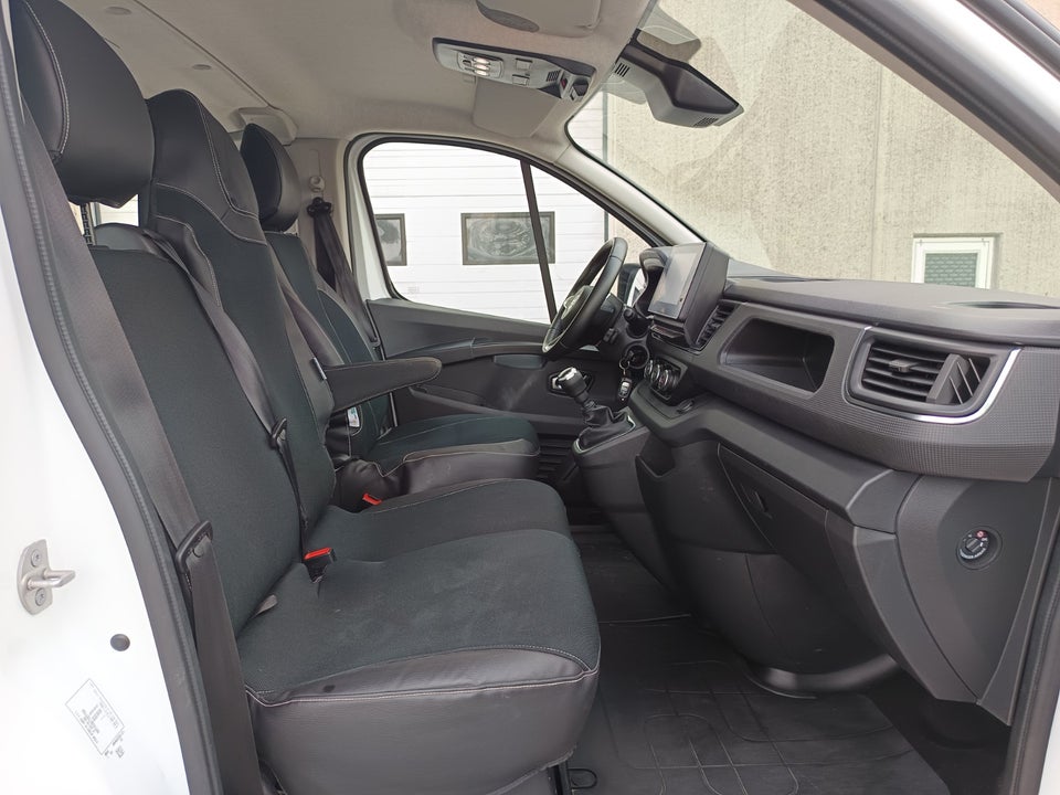 Nissan Primastar 2,0 dCi 150 L2H1 N-Connecta Mandskabsvogn