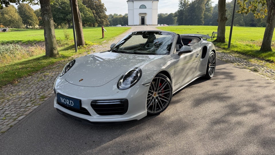 Porsche 911 Turbo 3,8 Cabriolet PDK 2d