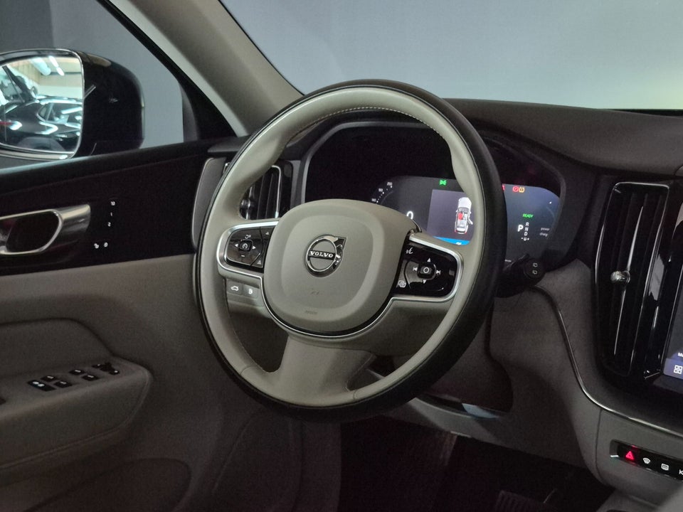 Volvo XC60 2,0 T6 ReCharge Plus Dark aut. AWD 5d