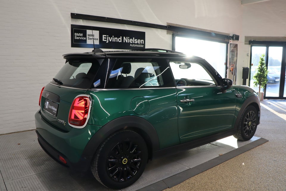 MINI Cooper SE Camden Edition 3d