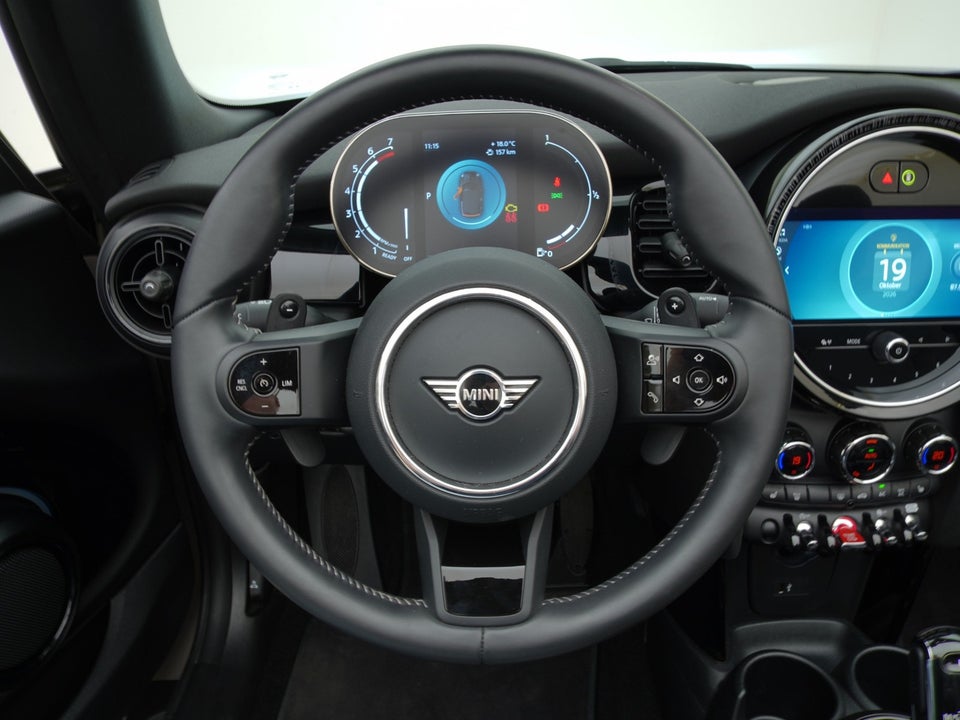 MINI Cooper S 2,0 Essential Cabriolet aut. 2d