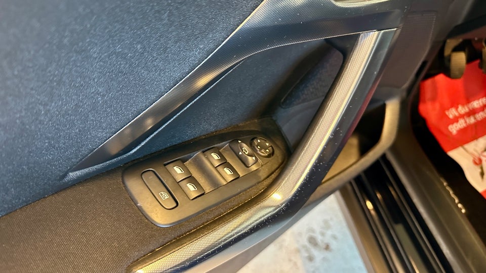 Peugeot 2008 1,2 VTi 82 Allure 5d