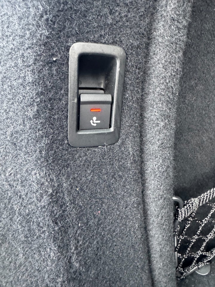 Audi A4 2,0 TDi 150 Avant S-tr. 5d