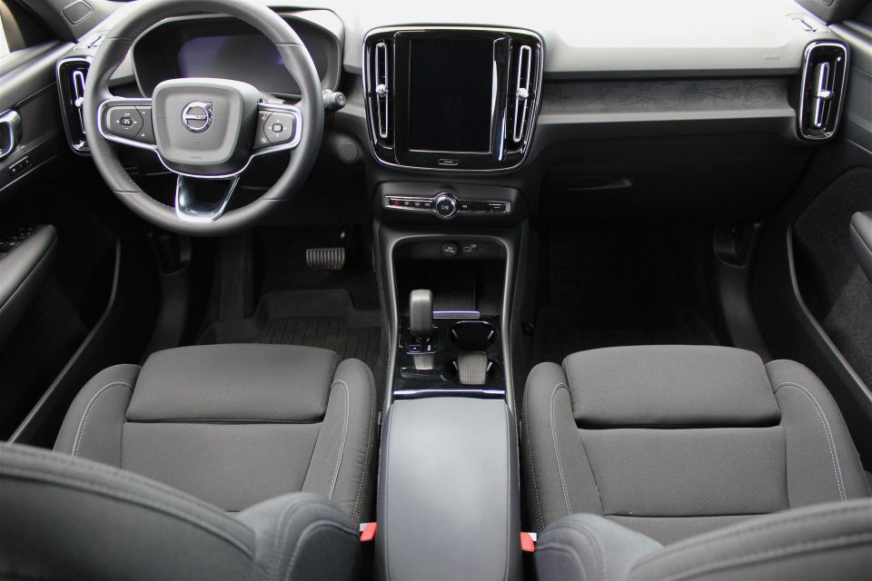 Volvo XC40 ReCharge Twin Plus 5d