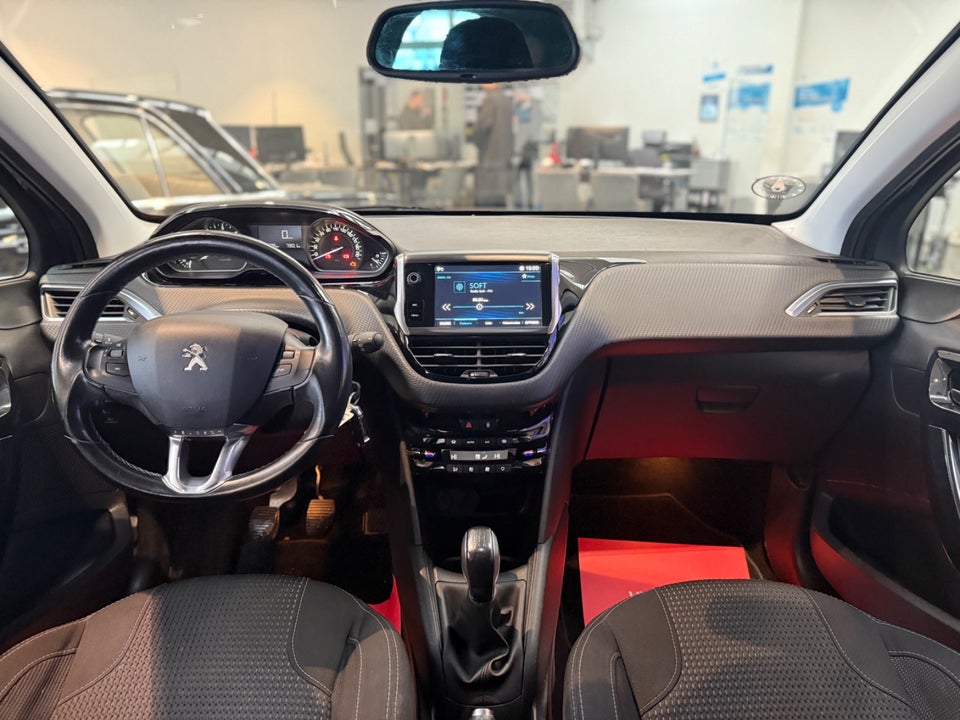 Peugeot 208 1,6 BlueHDi 100 Allure Sky 5d