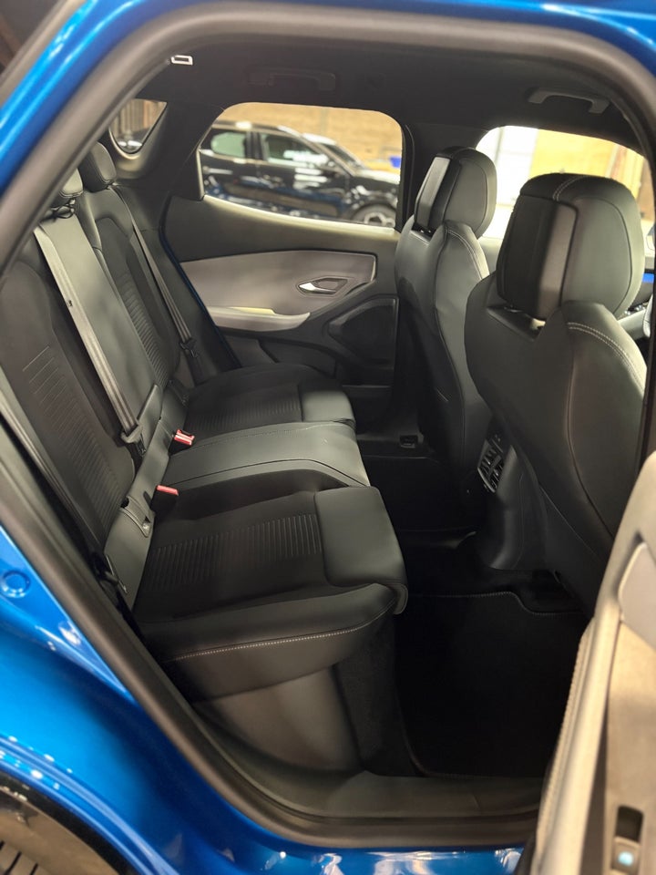 Ford Capri 77 Premium Extended Range 5d