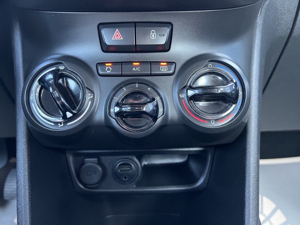 Peugeot 208 1,2 VTi 82 Active 5d