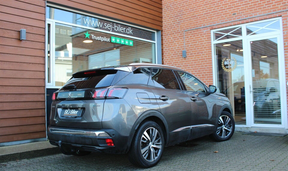 Peugeot 3008 1,6 Hybrid First Selection EAT8 5d