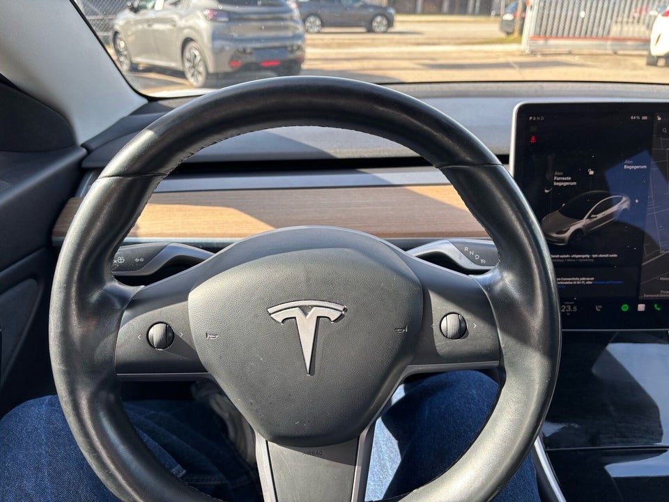 Tesla Model 3 Long Range AWD 4d