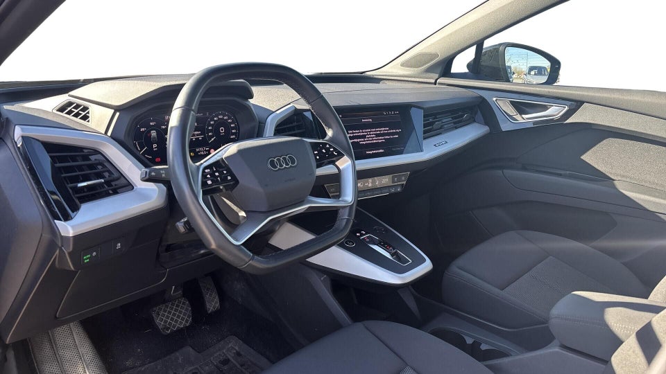 Audi Q4 e-tron 40 Attitude 5d