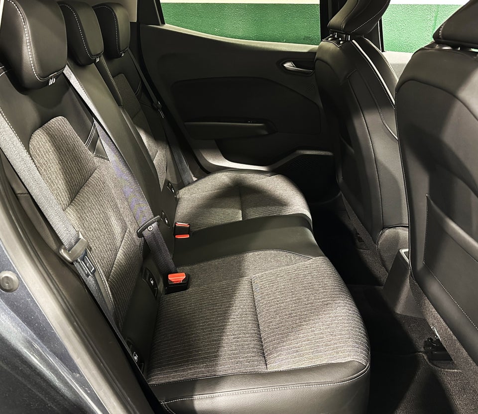 Renault Clio V 1,0 TCe 100 Intens 5d