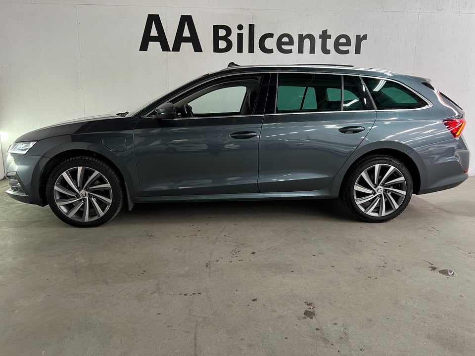 Skoda Octavia 1,4 TSi iV Plus Combi DSG 5d