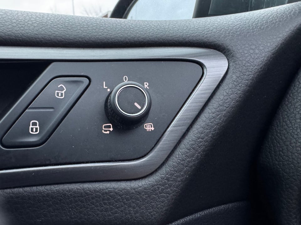 VW Golf VII 1,6 TDi 115 Comfortline Variant DSG 5d