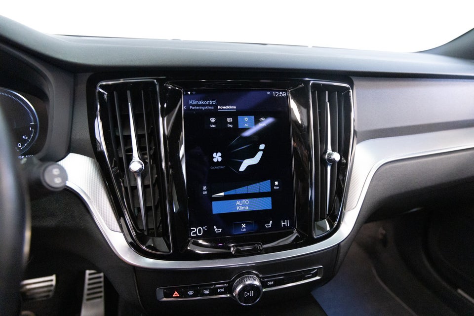 Volvo V60 2,0 T6 ReCharge R-Design aut. AWD 5d