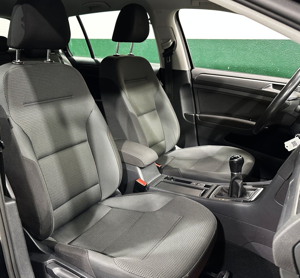 VW Golf VII 1,5 TSi 130 Comfortline 5d