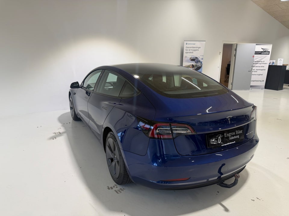 Tesla Model 3 Long Range AWD 4d