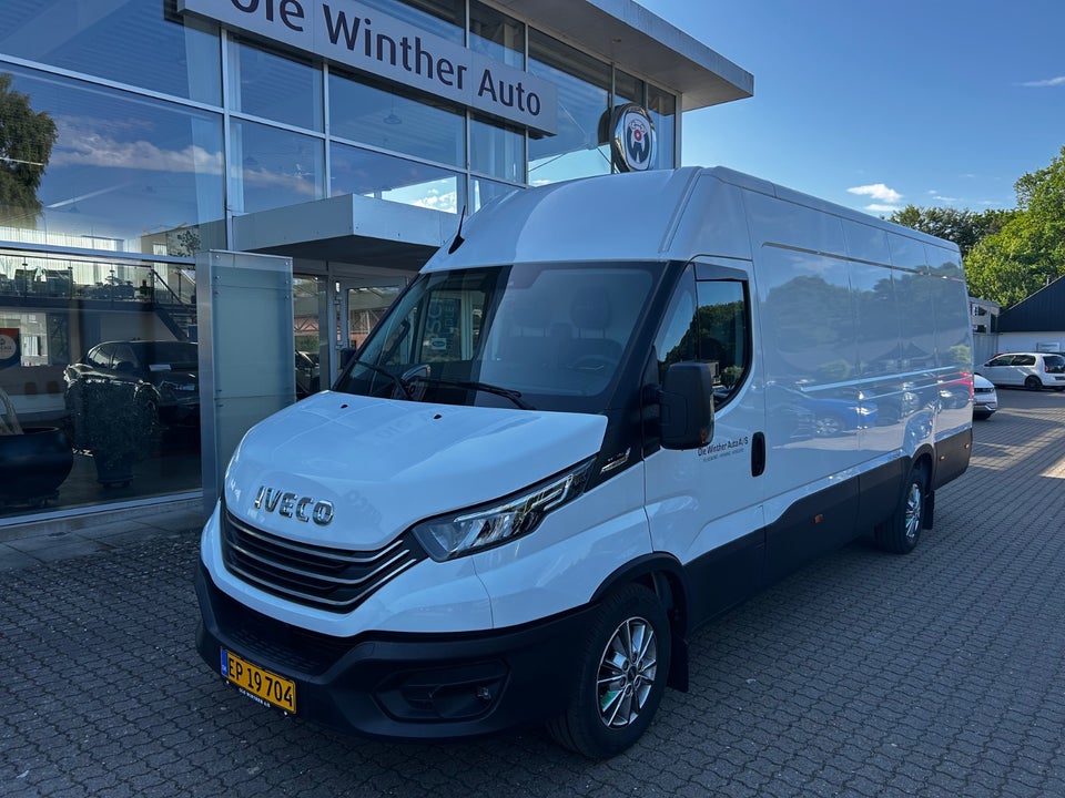 Iveco Daily 3,0 35S18 16m³ Van AG8