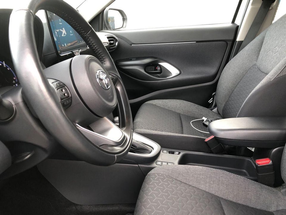 Toyota Yaris Cross 1,5 Hybrid Active Tech e-CVT 5d