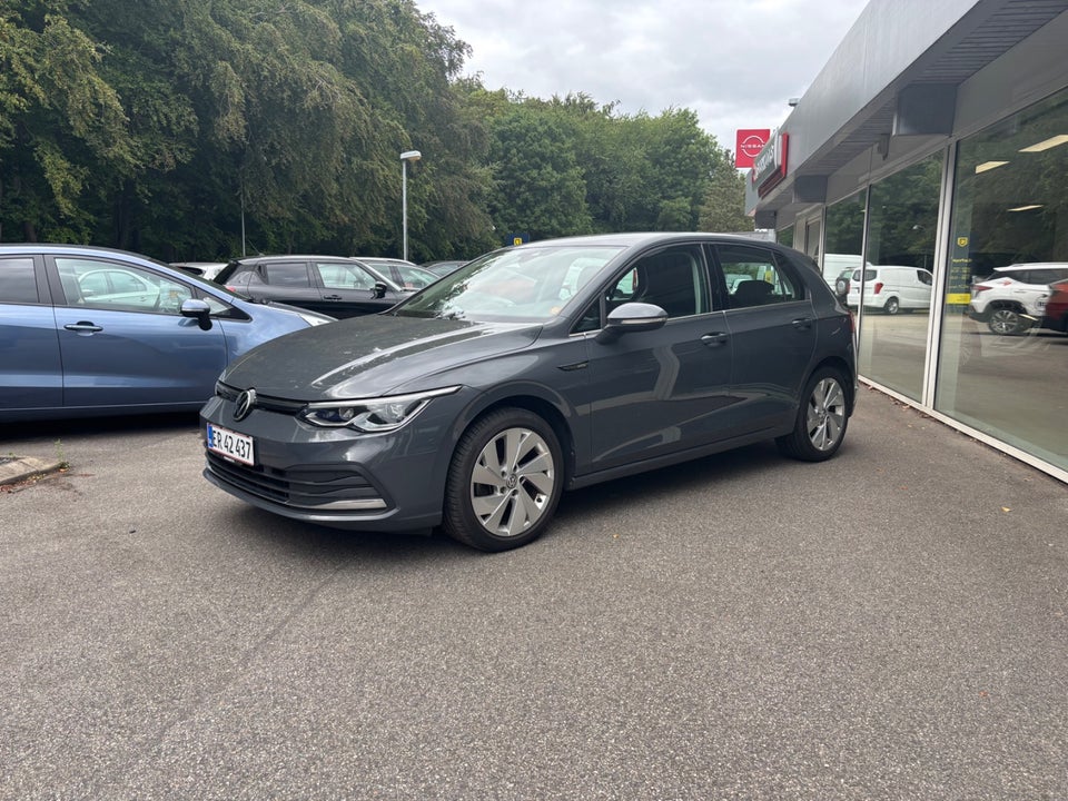 VW Golf VIII 1,5 eTSi 150 Style DSG 5d