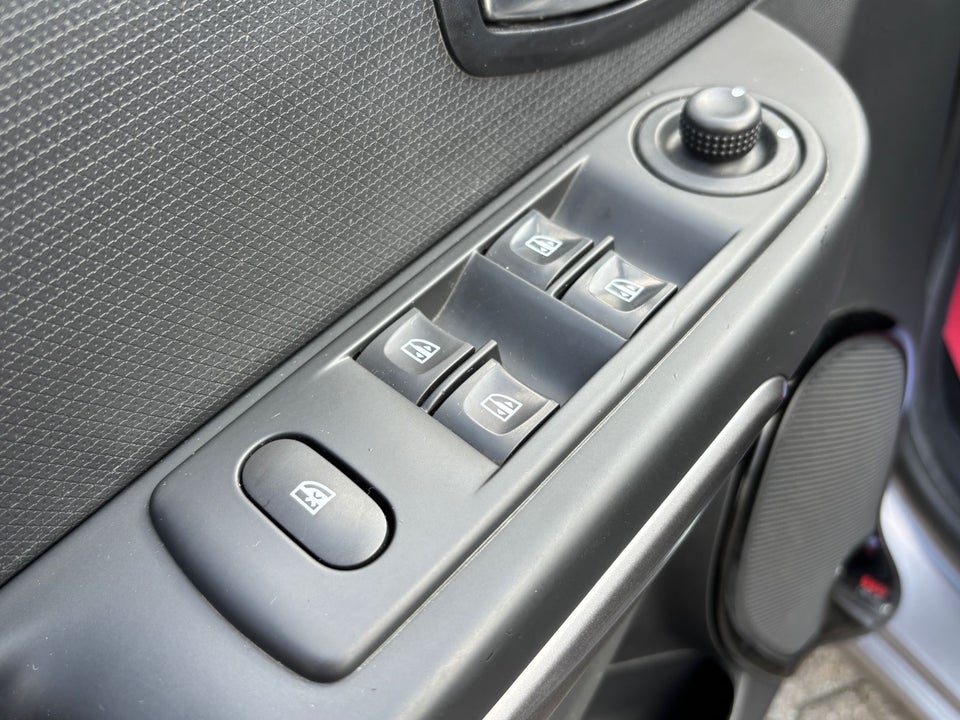 Renault Clio IV 0,9 TCe 90 Formula Edition Sport Tourer 5d