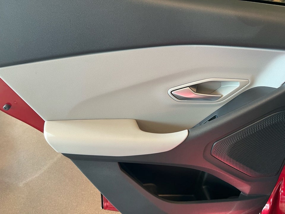 Ford Explorer 79 Select Extended Range AWD 5d