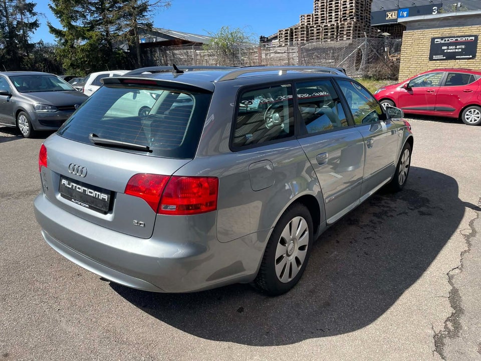 Audi A4 2,0 S-line Avant 5d