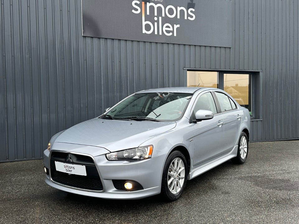 Mitsubishi Lancer 1,6 Invite SportSedan 4d