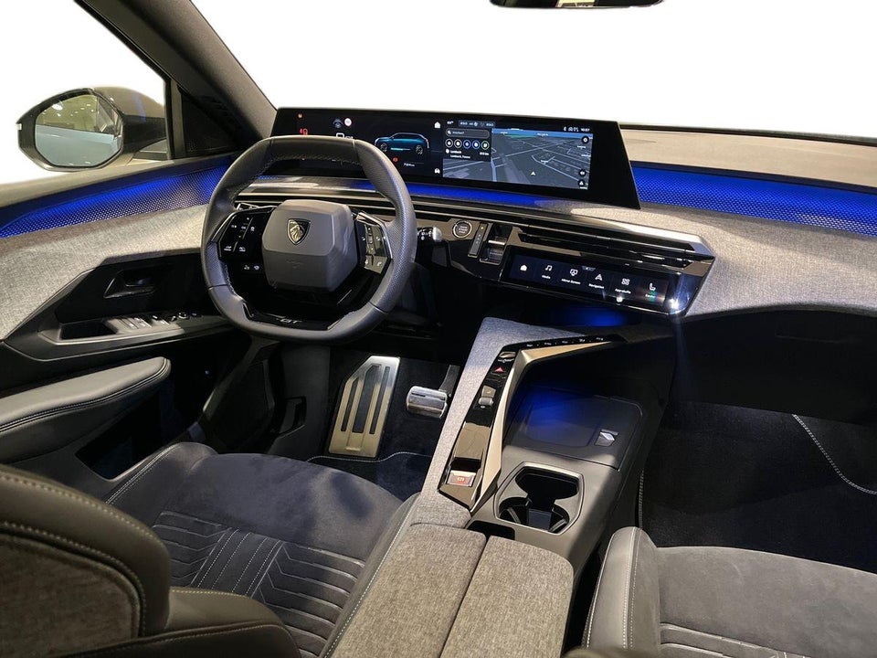 Peugeot e-5008 77 GT Pack 7prs 5d