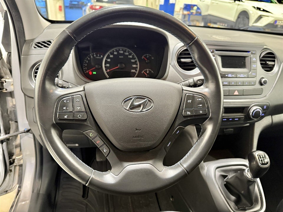 Hyundai i10 1,0 EM-Edition Eco 5d