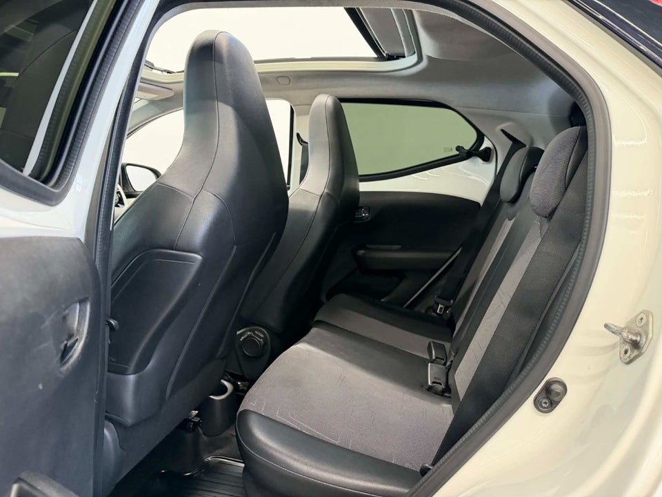 Toyota Aygo 1,0 VVT-i x-sky 5d