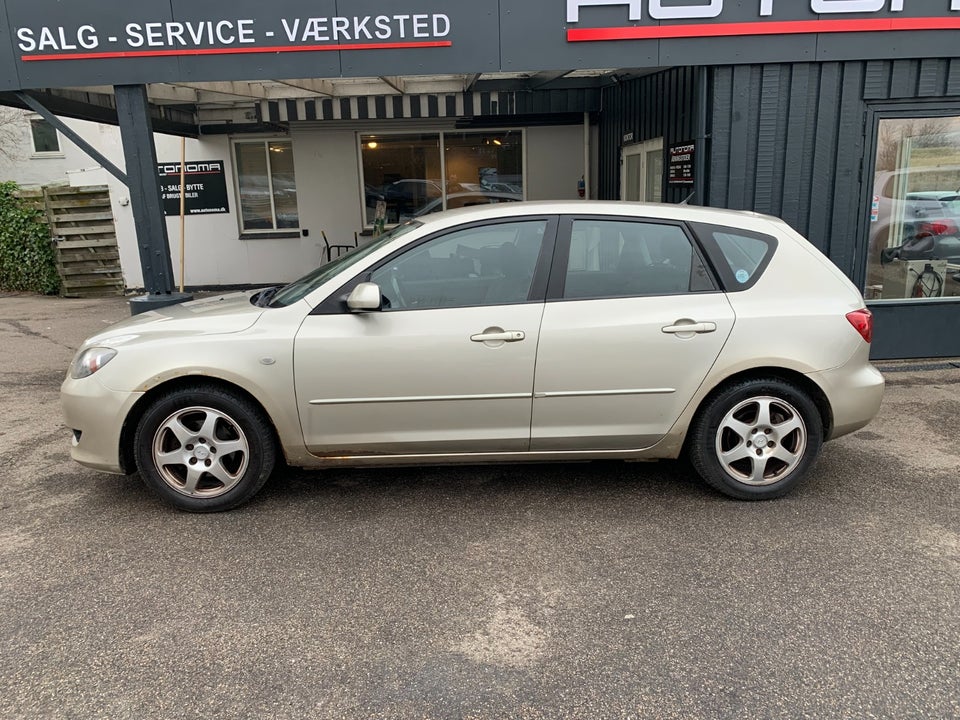 Mazda 3 1,6 Touring+ 5d