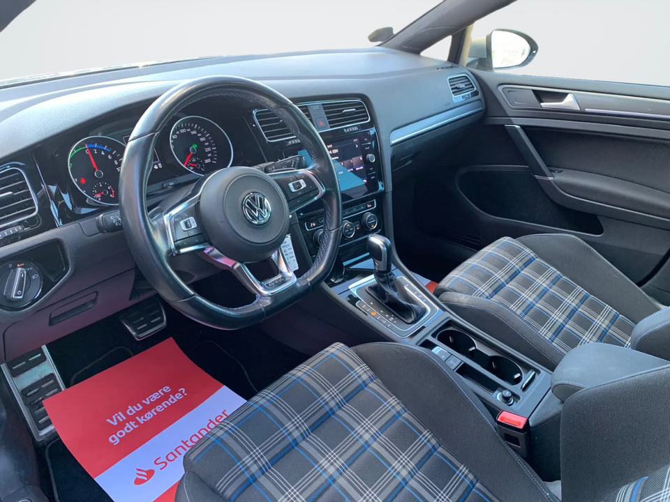 VW Golf VII 1,4 GTE DSG 5d