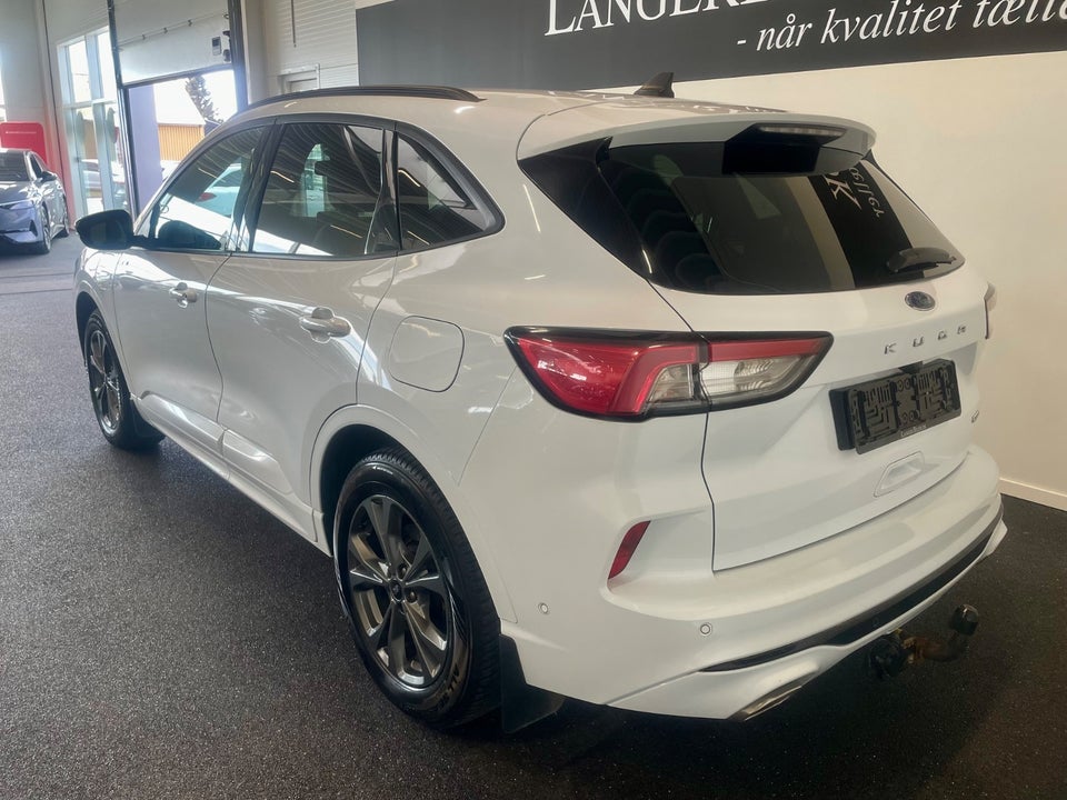 Ford Kuga 2,5 PHEV ST-Line X CVT 5d