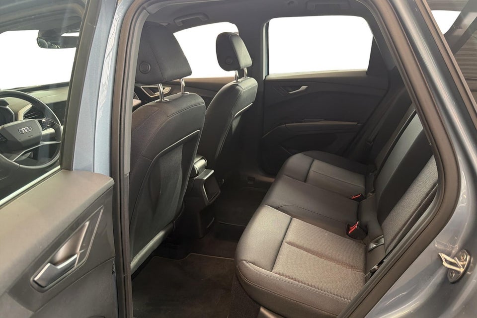 Audi Q4 e-tron 45 Business 5d