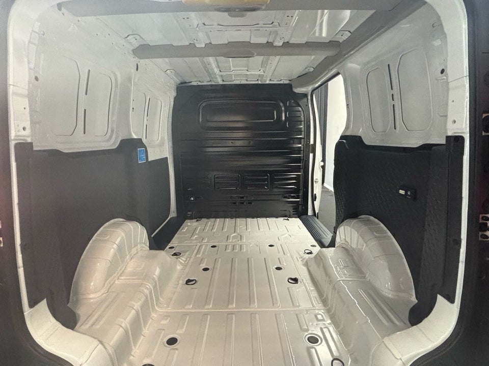 Kia PV5 71 Cargo L2H1 Long Range Work Pro
