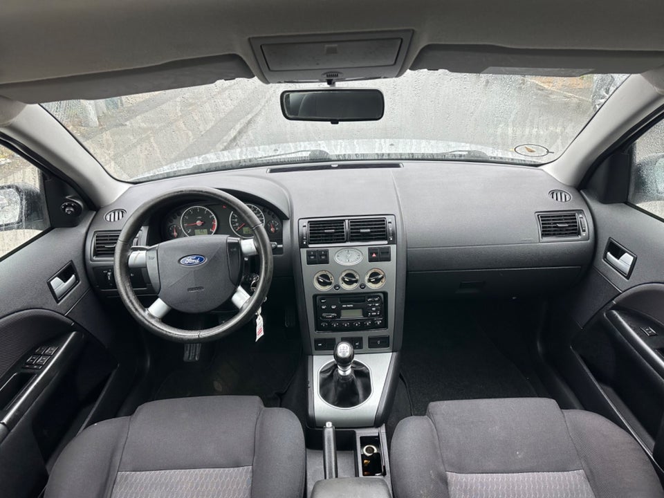 Ford Mondeo 2,0 145 Trend 4d