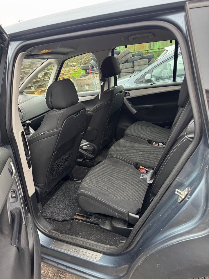 Citroën Grand C4 Picasso 1,8 16V Prestige 7prs 5d