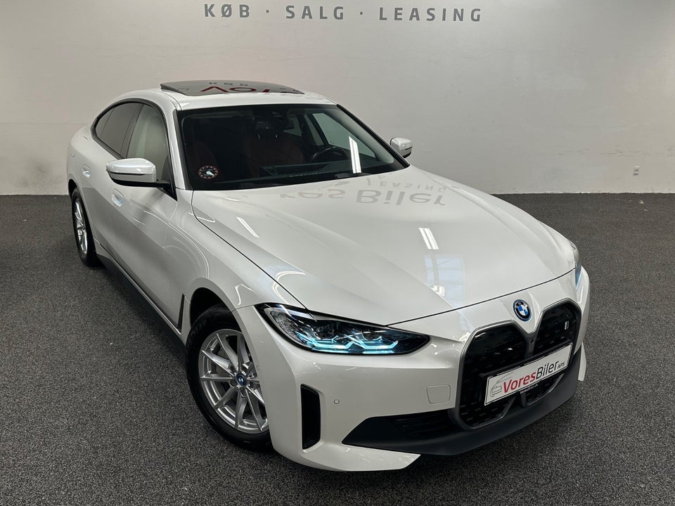 BMW i4 eDrive40 Charged 5d