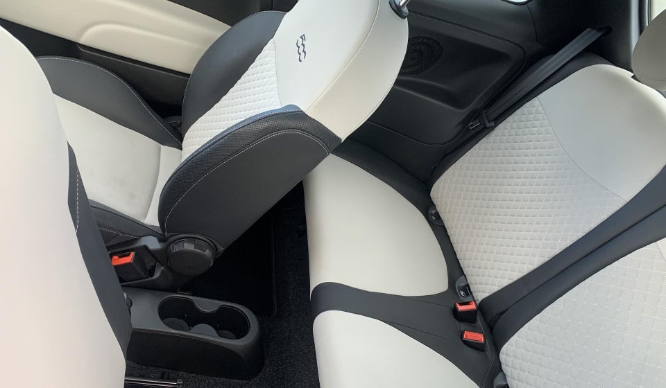 Fiat 500 1,0 Hybrid Dolcevita 3d