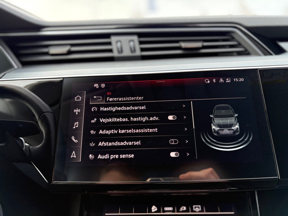 Audi Q8 e-tron 50 S-line Sportback quattro 5d