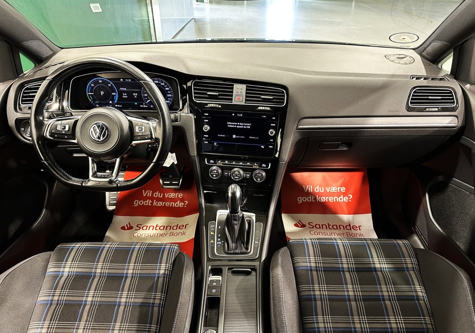 VW Golf VII 1,4 GTE DSG 5d