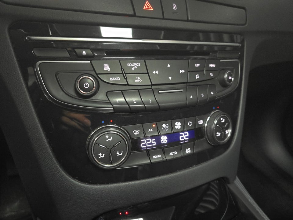 Peugeot 508 1,6 HDi 114 Active SW 5d