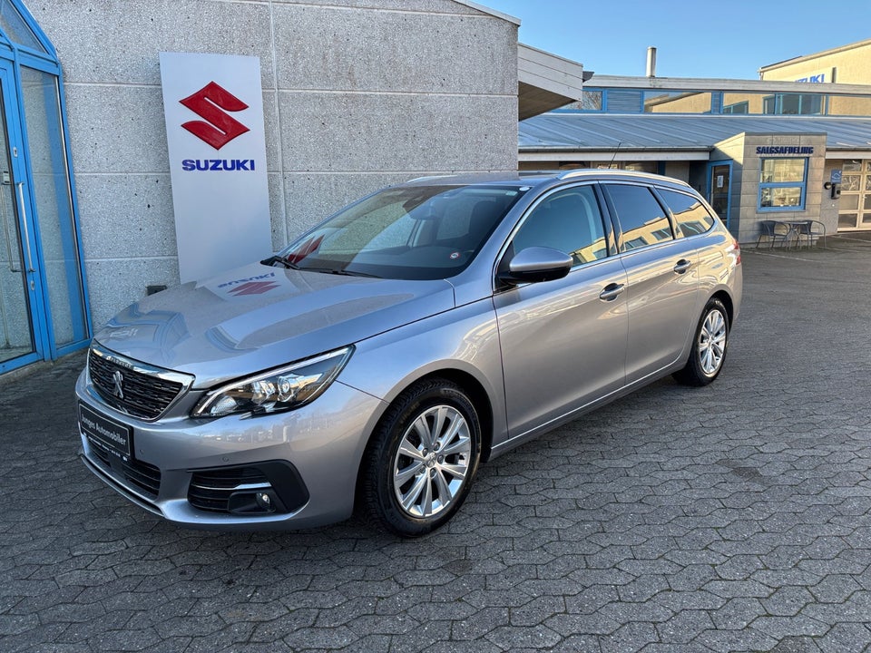 Peugeot 308 1,5 BlueHDi 130 Allure Pack SW 5d