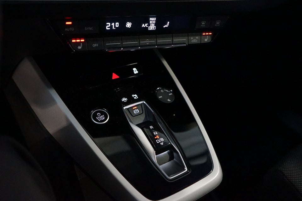 Audi Q4 e-tron 40  5d